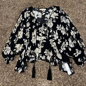 Chance & Destiny, BOG Collective for Maurices, Size Large, Batwing Top